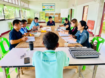 ประชุมคณะกรรมการดำเนินการกลุ่มเกษตรกรพอเพียงตำบลรังนก พารามิเตอร์รูปภาพ 1