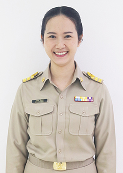 นางสาวกมลรัตน์ ชัยมงคล