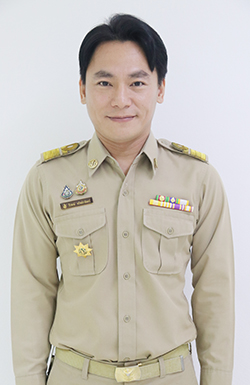 นายธีรพงษ์  ทรัพย์ธานินทร์