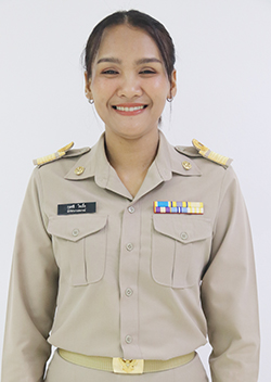 นางสาวกุลชลี ใจเอื้อ